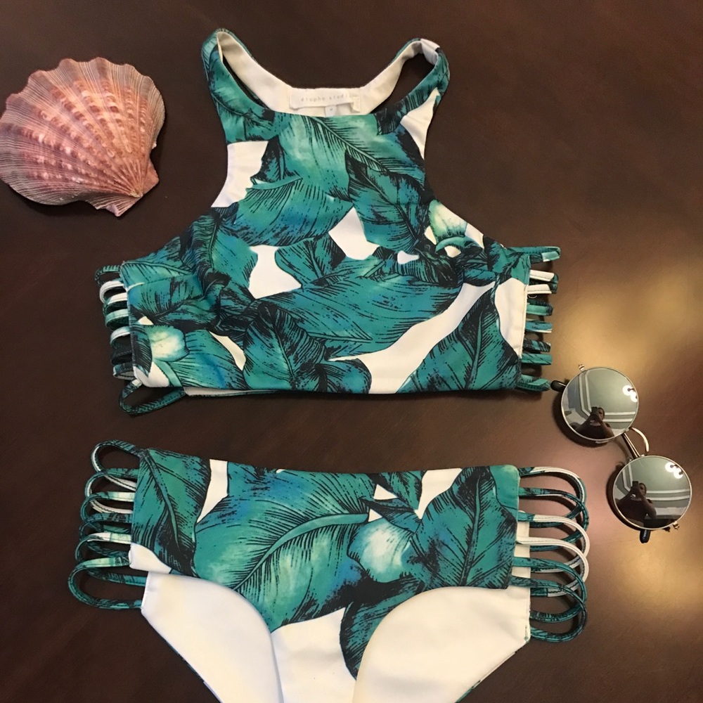 Very new super soft well made bikini!!